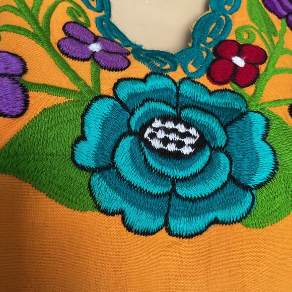 Mexican Blouse Yellow Artisanal Floral Top from Chiapas Embroidered - Picture 5 of 6